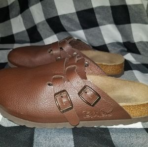 Birki's by Birkenstock Kay Brown Pebbled Leather 2 Strap Clogs Size W7 or M5